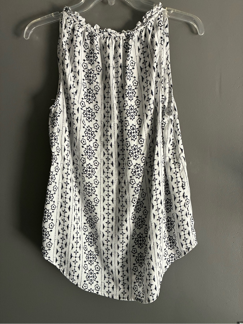 LOFT Navy & White Sleeveless Rayon Summer Top - Picture 2 of 5
